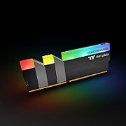 Thermaltake Toughram RGB memory module 16 GB DDR4 4000 MHz_10