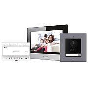 Kit videointerfon IP Hikvision DS-KIS702, conexiune pe 2 fire, pentru o singura familie, componenta kit: post exterior DS-KD8003-IME2/Surface x 1buc, post interior DS-KH6320-WTE2 x 1buc, distribuitor 4 canale DS- KAD704 x 1buc, sursa alimentare x 1 buc, TF card memorie 16GB x 1buc. Descriere_1