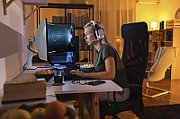HX DESK MONITOR ARM/WITH HD PIVOT MATTE BLACK