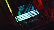 Memorie Kingston FURY Beast 16 GB DDR5 5600 MHz CL40, kit 2 x 8 GB, XMP 3.0, Negru, RGB