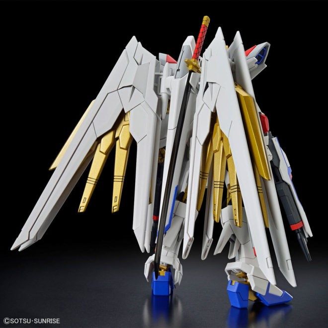 HGCE 1/144 MIGHTY STRIKE FREEDOM GUNDAM_6