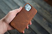 Decoded Leather Detachable Wallet - skórzana obudowa ochronna do iPhone 17 Pro Max kompatybilna z MagSafe (chocolat brown)